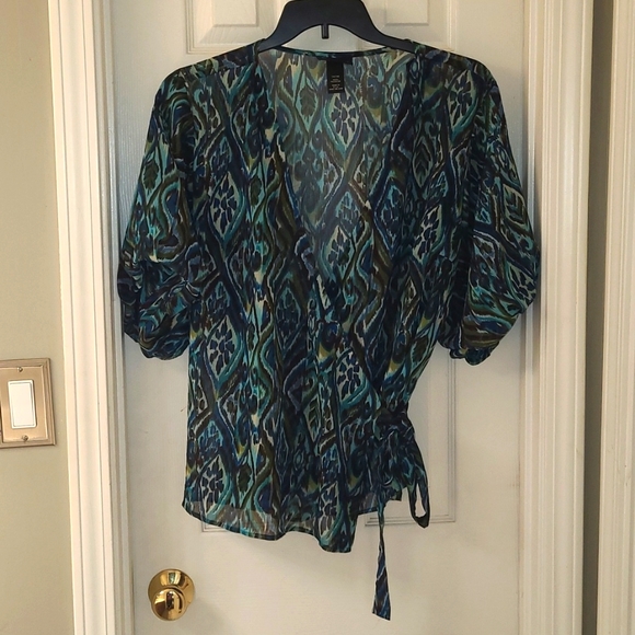 Green and brown dressy wrap top, ties on right - Picture 1 of 2